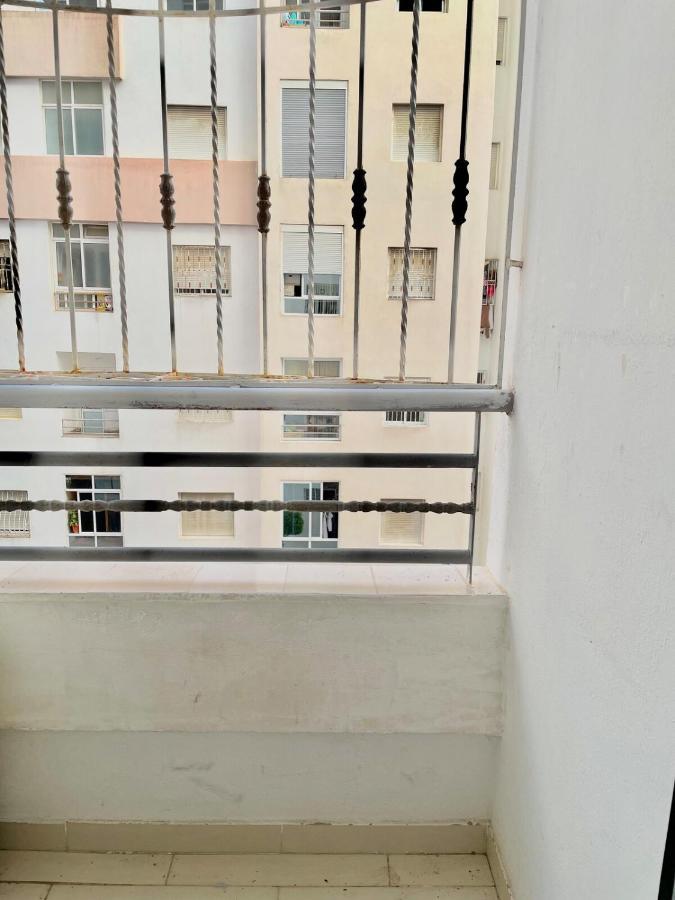 Apartment Travel In Style: 2br With Fast Wi-fi & Parking *